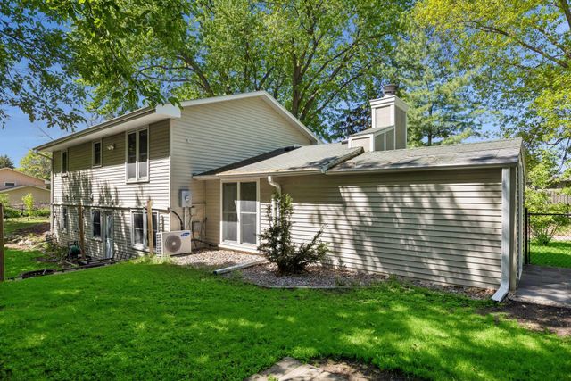 6060 Hemlock Lane N, Plymouth, MN 55442