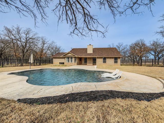 676 Private Road 3628, Bridgeport, TX 76426