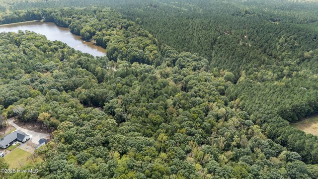 211 Palomino Road, Carthage, NC 28327
