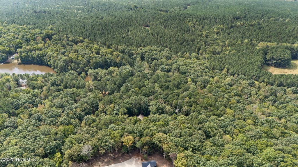 211 Palomino Road, Carthage, NC 28327