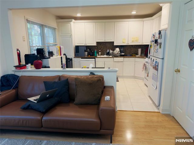 83 W Mahan Street, Tenafly, NJ 07670