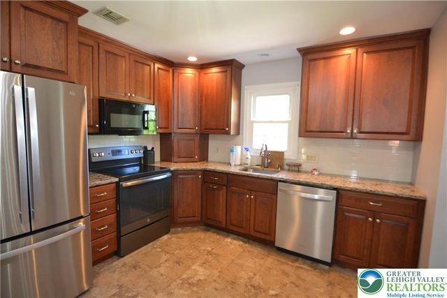 3071 Athena Drive, Bethlehem City, PA 18017