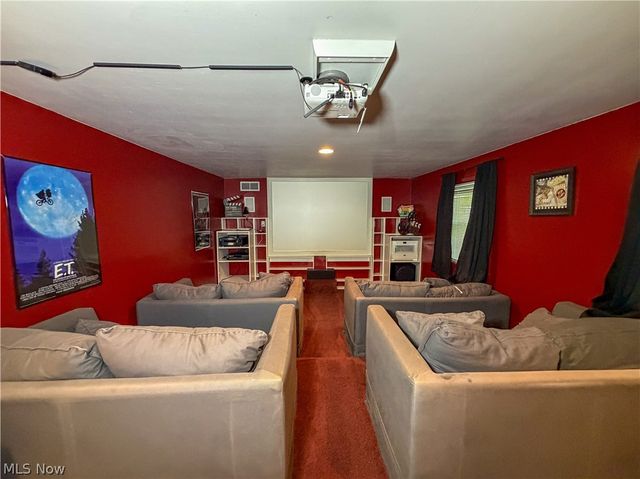 228 Wolcott Drive, Boardman, OH 44512