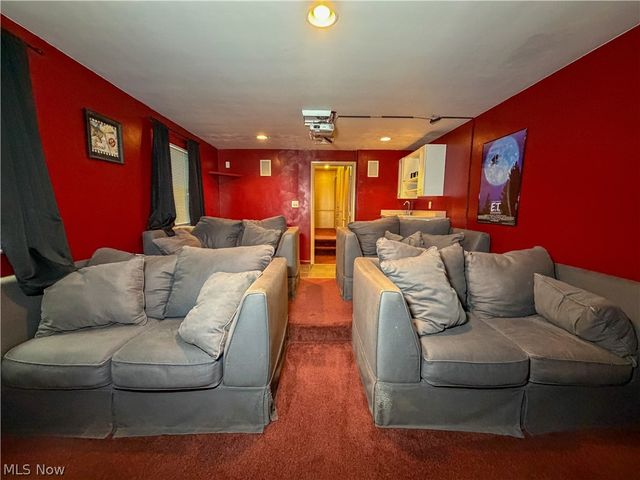 228 Wolcott Drive, Boardman, OH 44512
