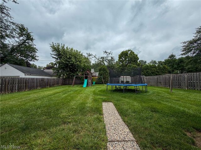 228 Wolcott Drive, Boardman, OH 44512