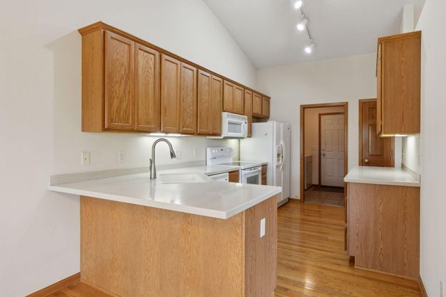 2117 14th Street NE, Faribault, MN 55021