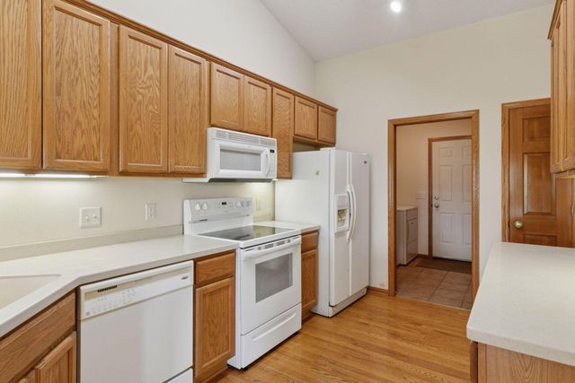2117 14th Street NE, Faribault, MN 55021