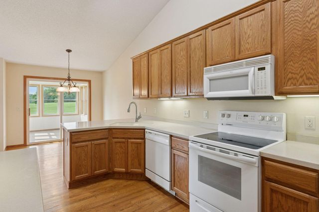 2117 14th Street NE, Faribault, MN 55021