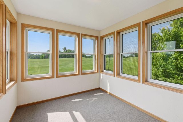 2117 14th Street NE, Faribault, MN 55021