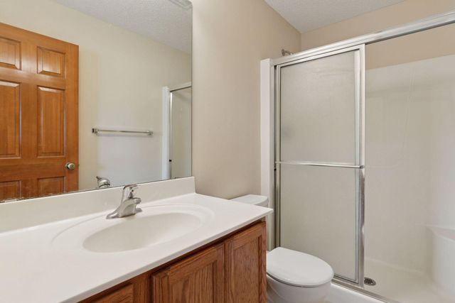 2117 14th Street NE, Faribault, MN 55021