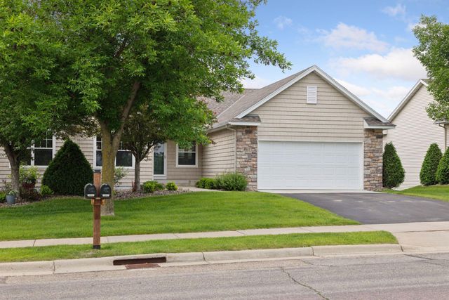 2117 14th Street NE, Faribault, MN 55021