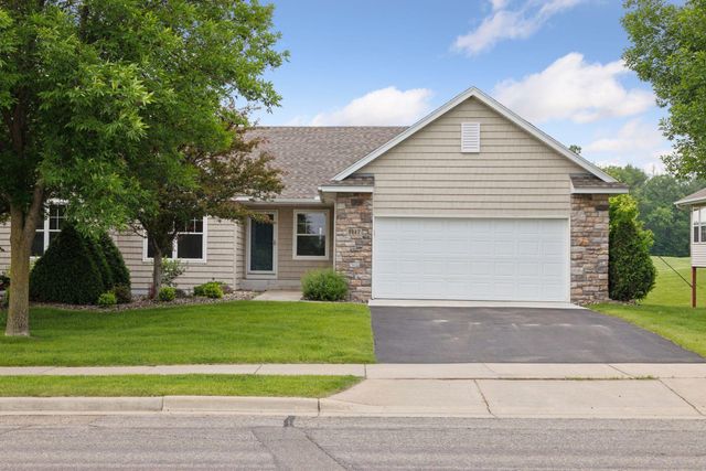 2117 14th Street NE, Faribault, MN 55021
