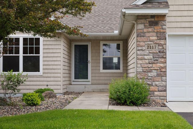 2117 14th Street NE, Faribault, MN 55021