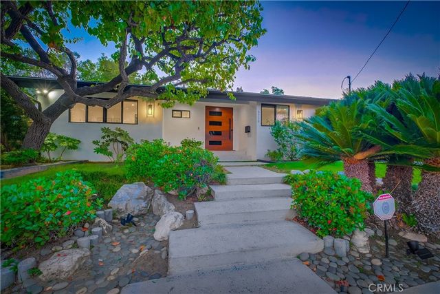 5715 Corteen, Valley Village, CA 91607