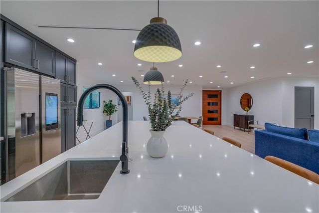 5715 Corteen, Valley Village, CA 91607
