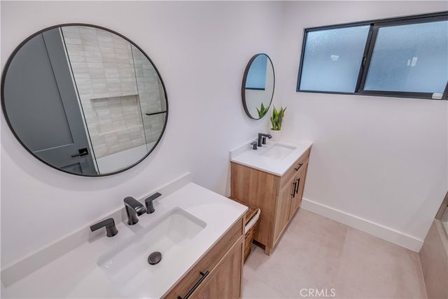 5715 Corteen, Valley Village, CA 91607