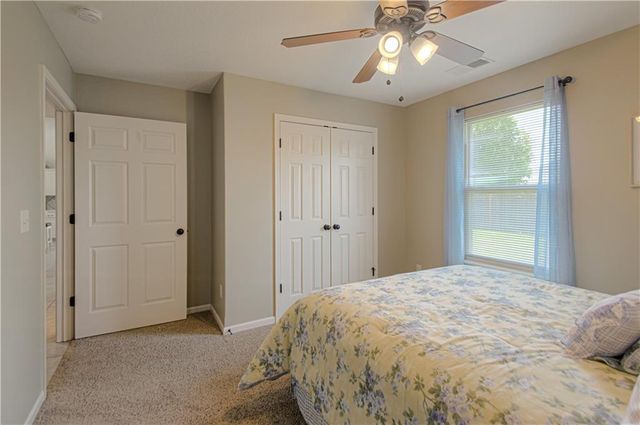 110 NW Lindsey Lane, Grain Valley, MO 64029
