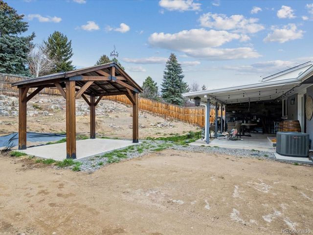 851 Beech St, Golden, CO 80401