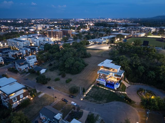 921 Archer St, Nashville, TN 37203