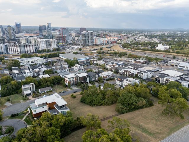921 Archer St, Nashville, TN 37203