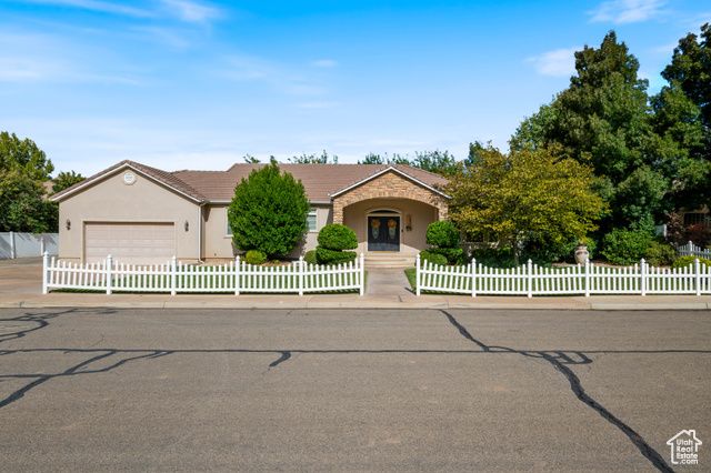 282 W 1480 S, Hurricane, UT 84737