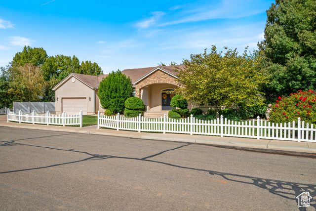 282 W 1480 S, Hurricane, UT 84737