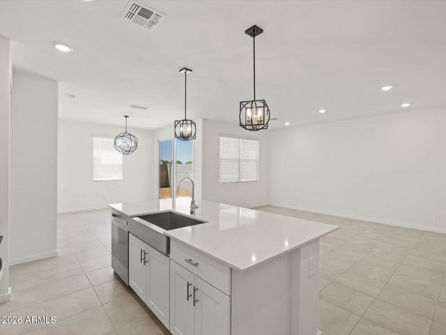 24661 W GROVE Street, Buckeye, AZ 85326