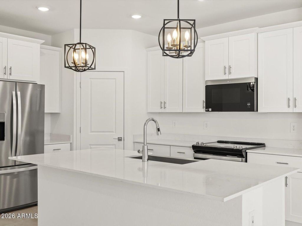 24661 W GROVE Street, Buckeye, AZ 85326