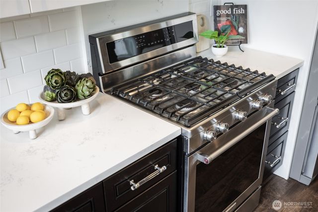 611 Upland Drive, Mount Vernon, WA 98273