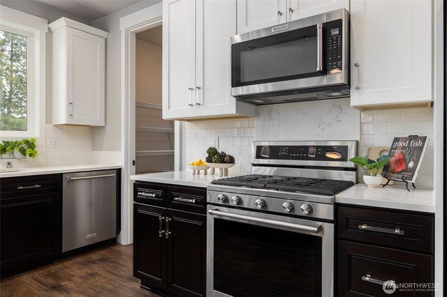 611 Upland Drive, Mount Vernon, WA 98273