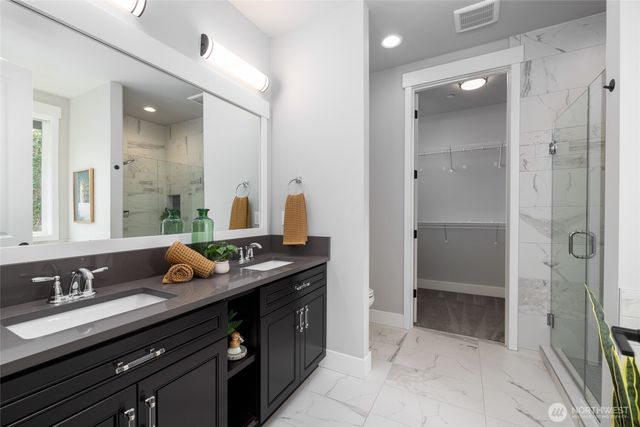 611 Upland Drive, Mount Vernon, WA 98273