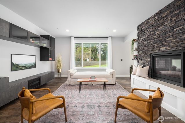 611 Upland Drive, Mount Vernon, WA 98273