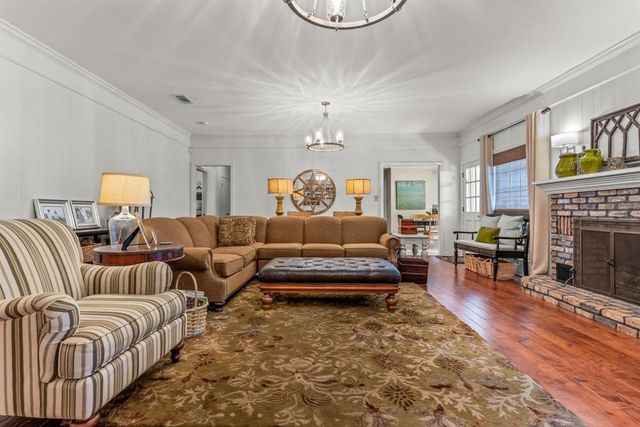 1805 Greenway Street, Gilmer, TX 75644