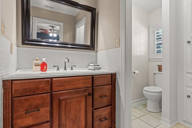 1805 Greenway Street, Gilmer, TX 75644