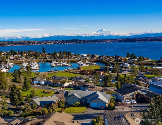 8068 Niska Road, Blaine, WA 98230
