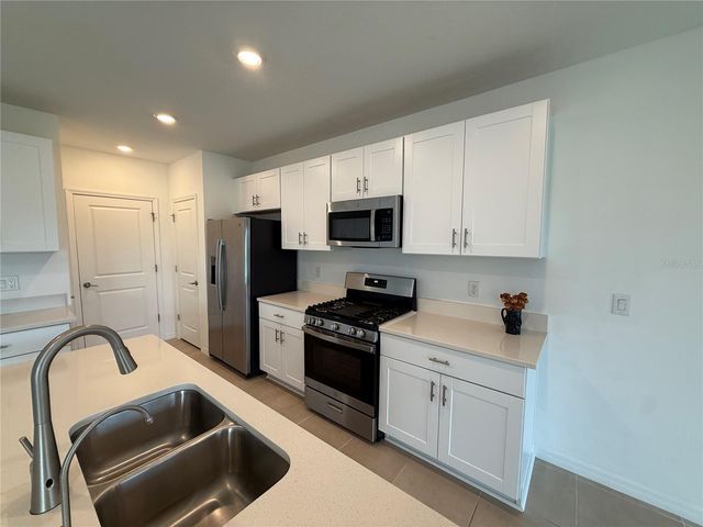 6431 MILESTONE LOOP, Palmetto, FL 34221