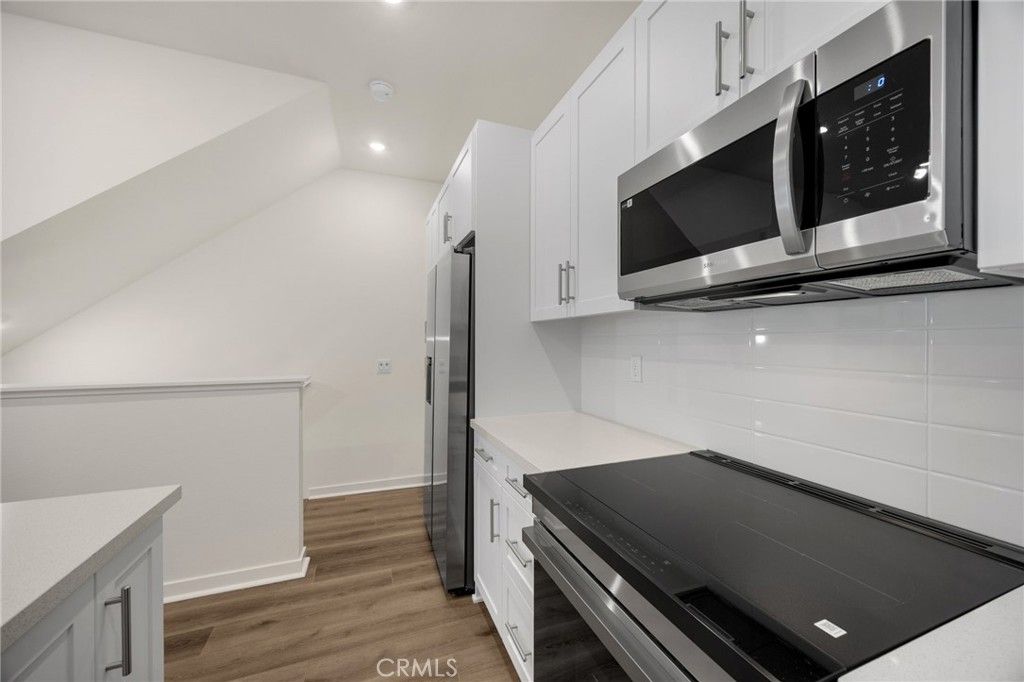 Image 11 of property listing at 1954 Avenida Del Sol, Placentia, CA 92870