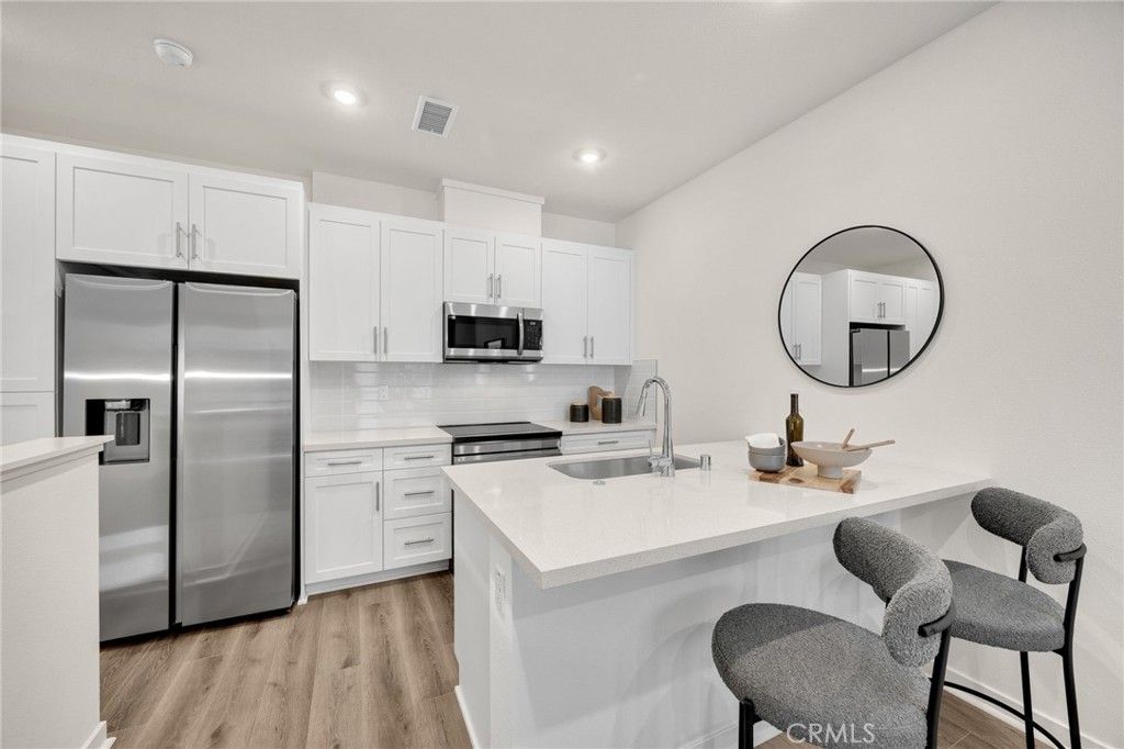 Image 12 of property listing at 1954 Avenida Del Sol, Placentia, CA 92870