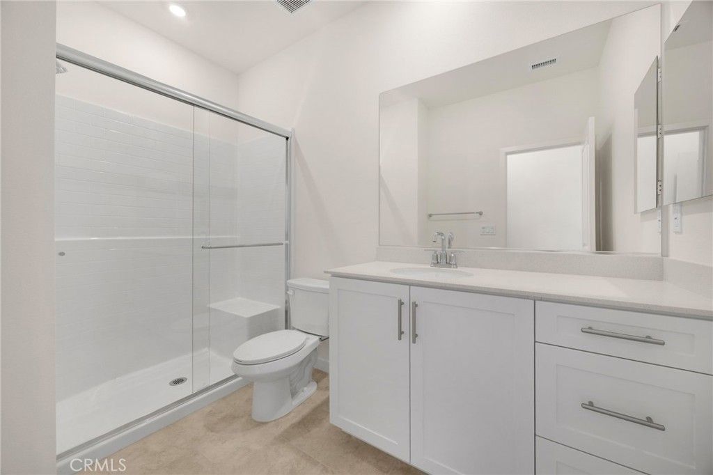 Image 25 of property listing at 1954 Avenida Del Sol, Placentia, CA 92870