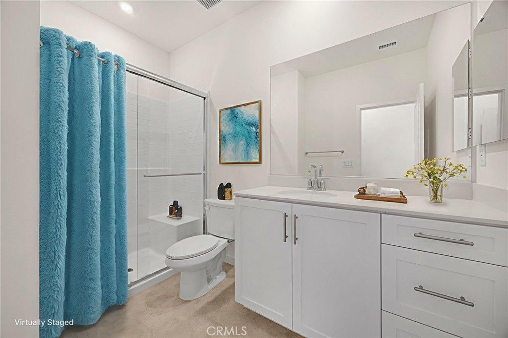 Image 26 of property listing at 1954 Avenida Del Sol, Placentia, CA 92870