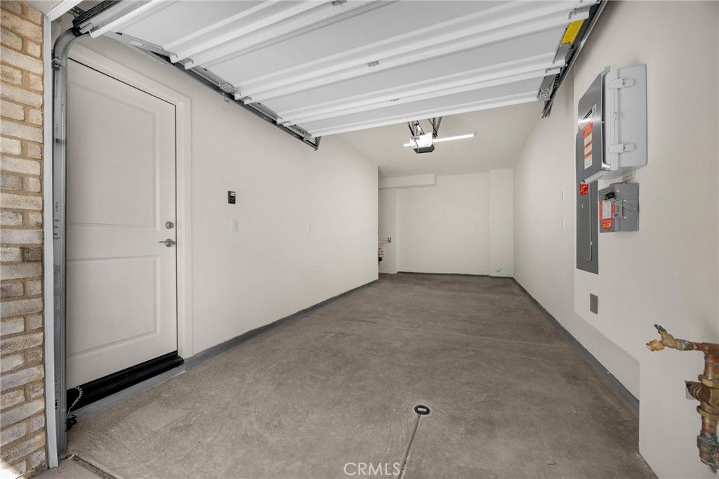 Image 33 of property listing at 1954 Avenida Del Sol, Placentia, CA 92870