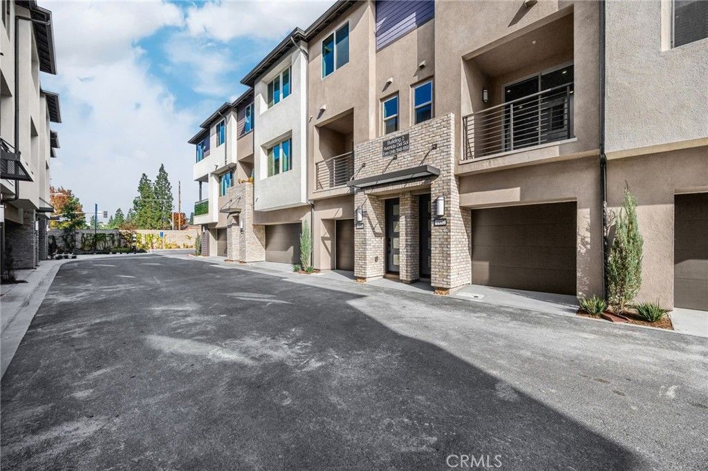 Image 34 of property listing at 1954 Avenida Del Sol, Placentia, CA 92870