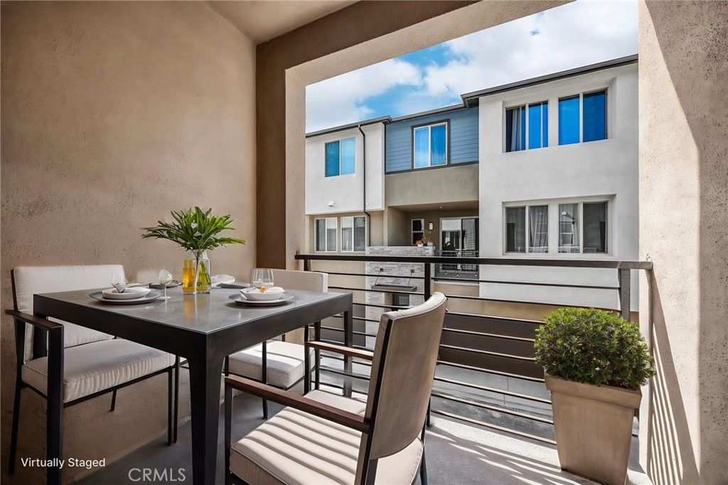 Image 6 of property listing at 1954 Avenida Del Sol, Placentia, CA 92870