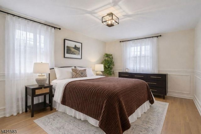 27 Garden Oval, Springfield Twp., NJ 07081