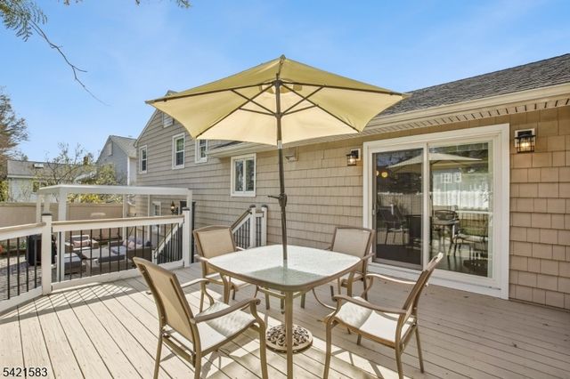 27 Garden Oval, Springfield Twp., NJ 07081