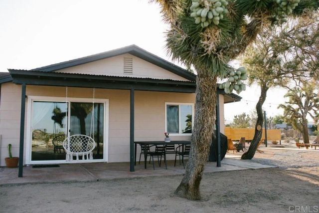 57222 Hillcrest Dr, Yucca Valley, CA 92284