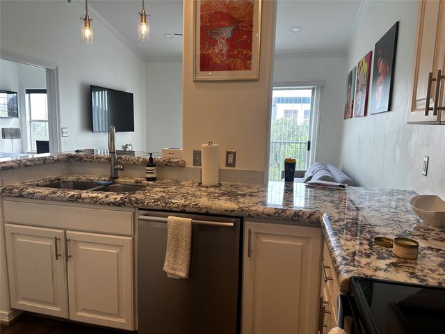 330 Las Colinas Boulevard 422, Irving, TX 75039