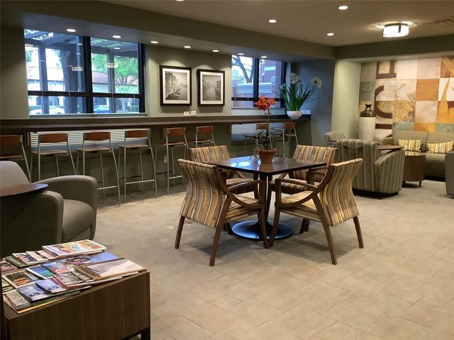 330 Las Colinas Boulevard 422, Irving, TX 75039