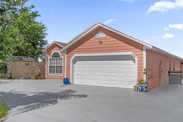 1005 DELNOVA LANE, Orlando, FL 32818