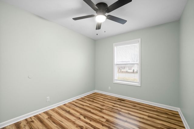 514 Gainey Dr, Oak Grove, KY 42262